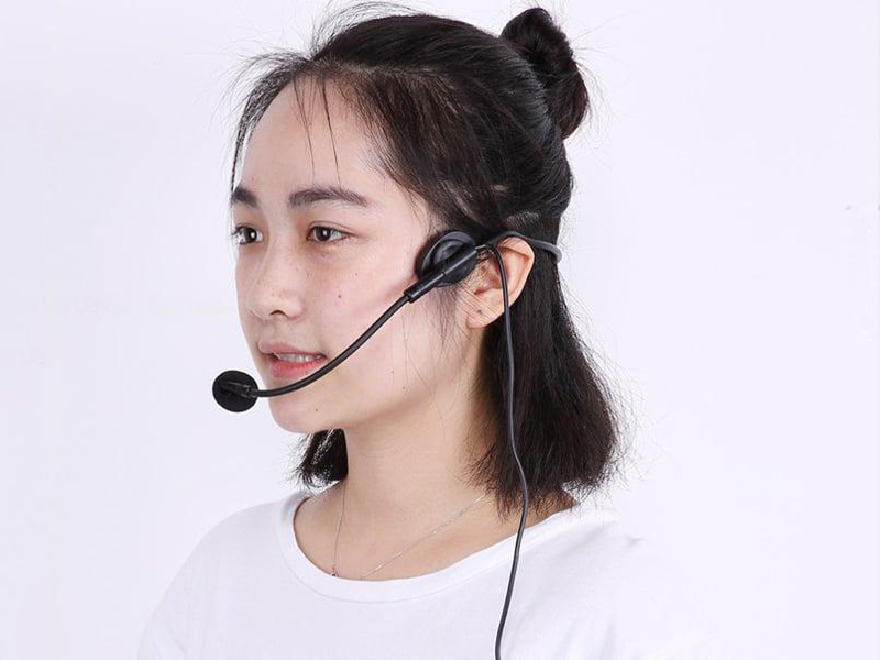 loa trợ giảng takstar e180m đi kèm 1 micro đeo tai có dây